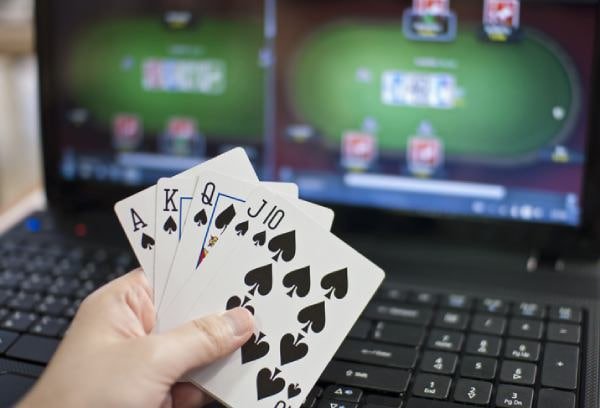 Filipino player completing a withdrawal on phbida mobile app